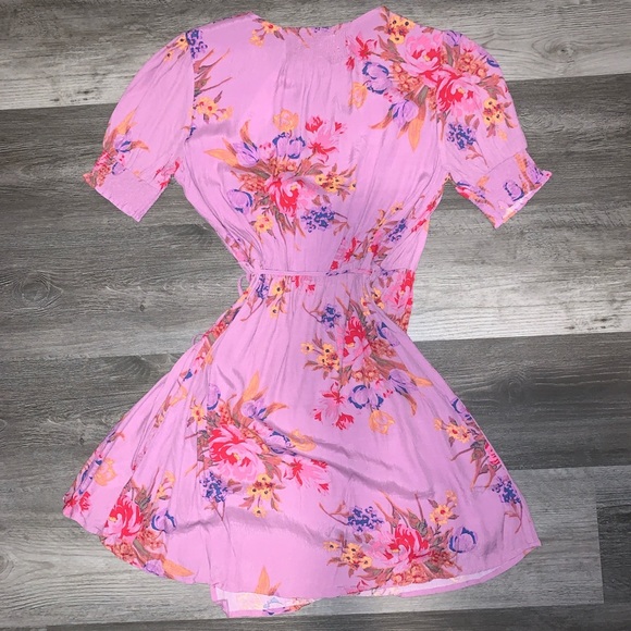 NWT Urban Outfitters Anna Crepe Pink Floral Mini Dress Extra Small and Small - Picture 2 of 3